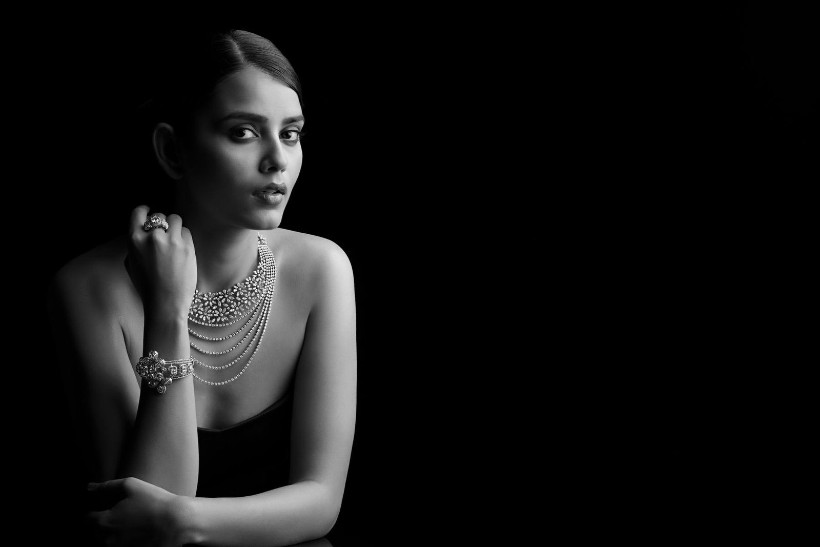 Bridal Trends for Modern & Minimalist Brides