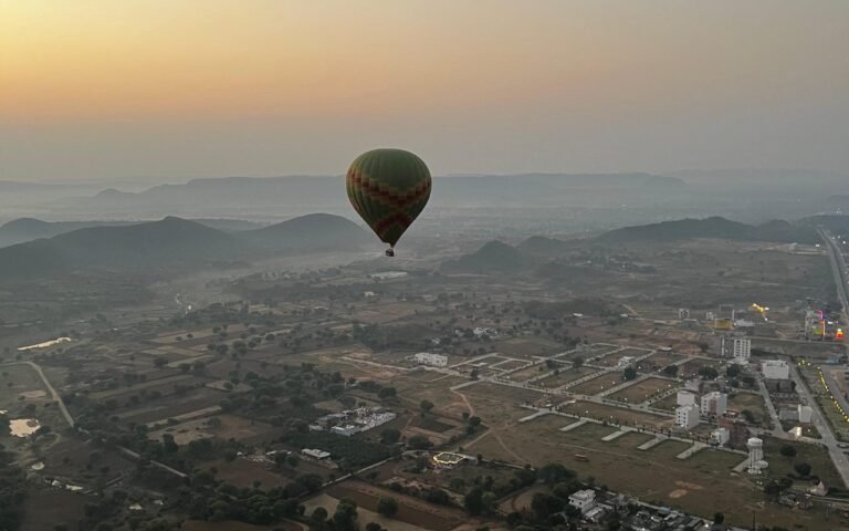 Are Hot Air Balloon Rides Available in Jaipur?