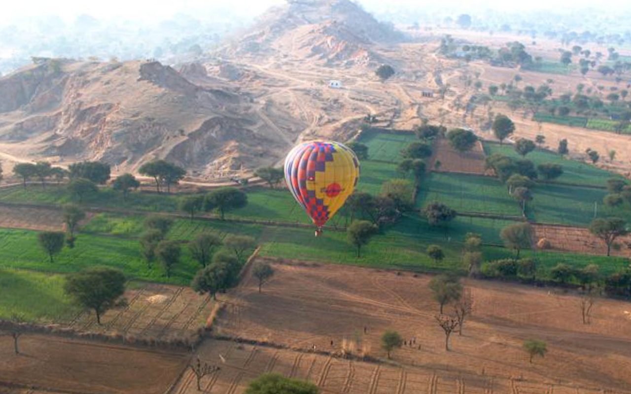 hot air balloon travel